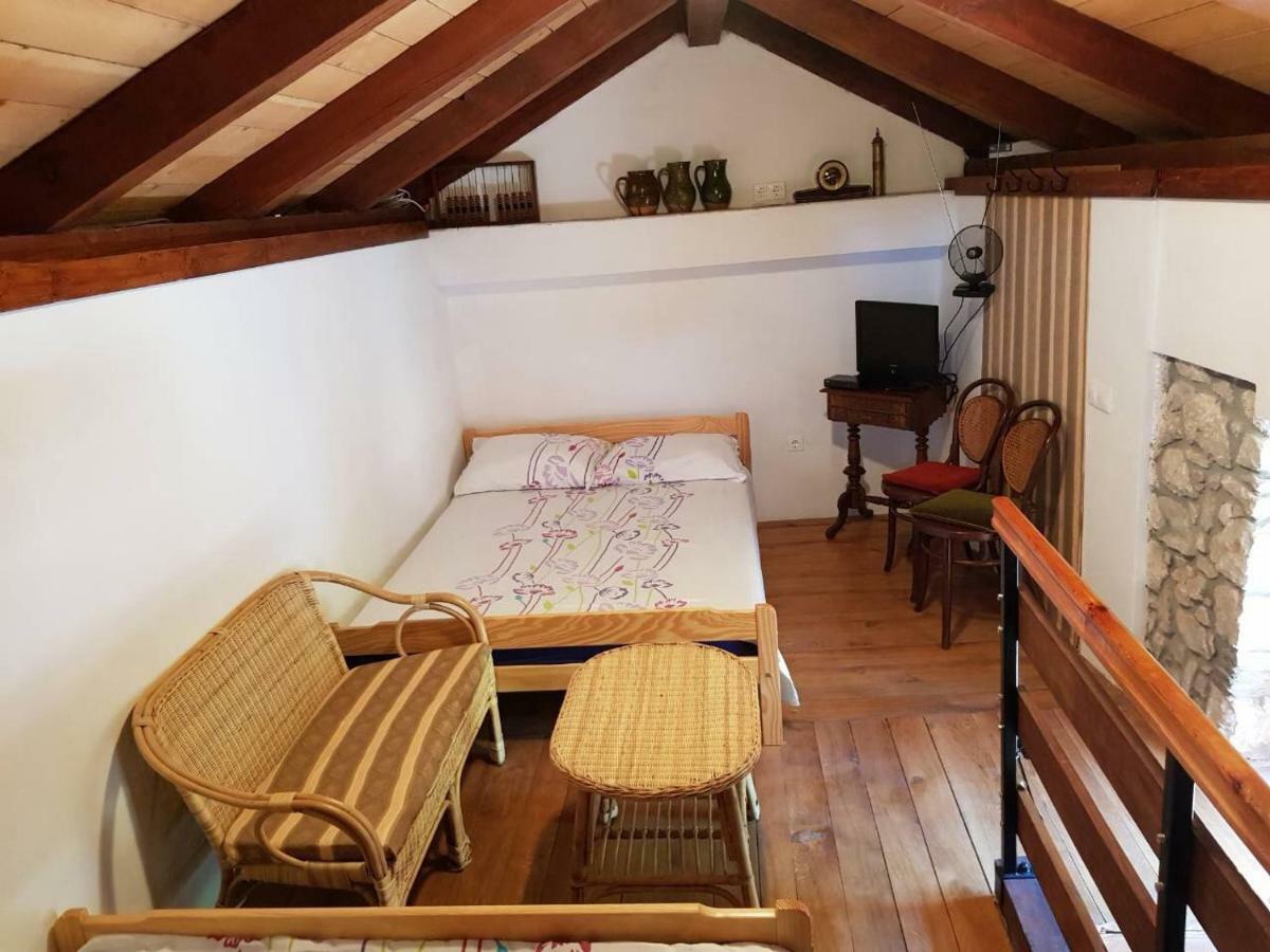 Holiday Home Banalu Ядраново Екстериор снимка