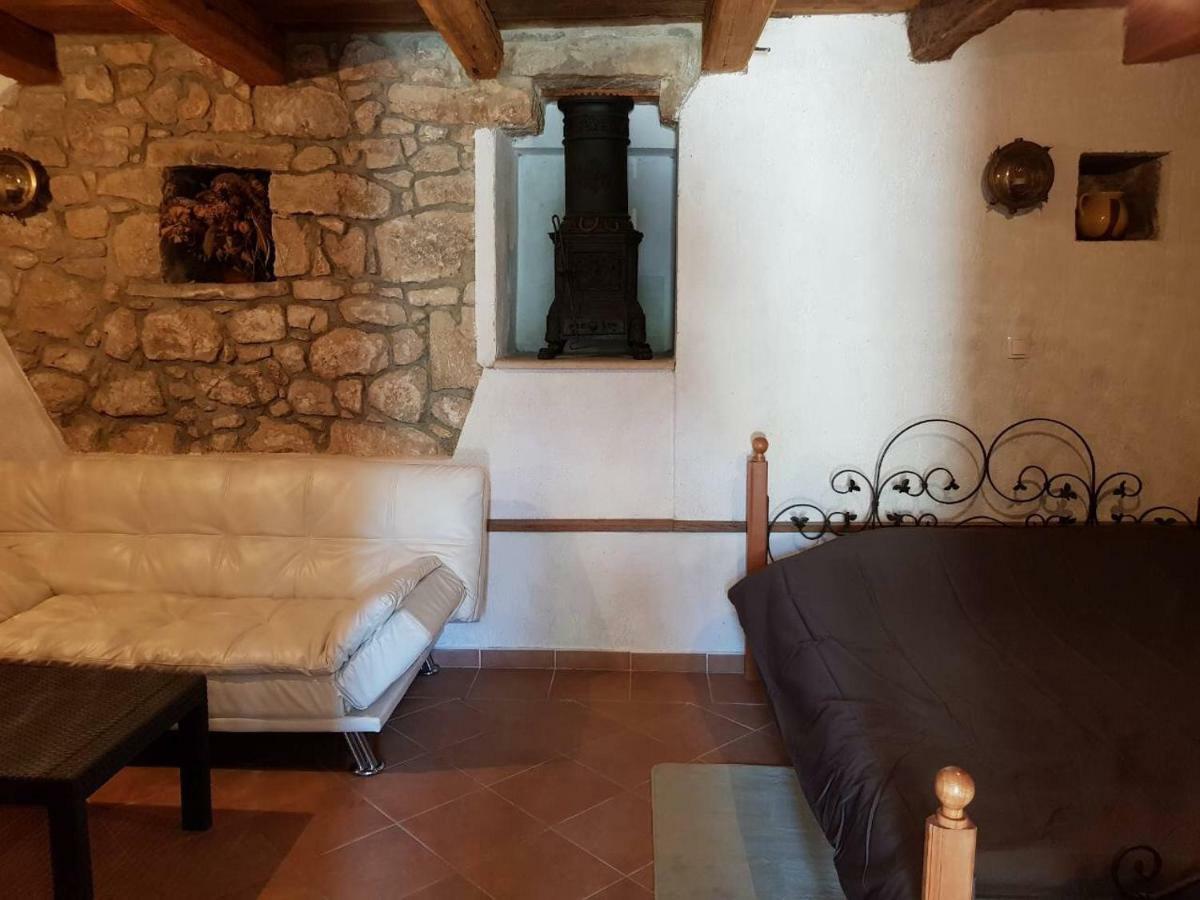Holiday Home Banalu Ядраново Екстериор снимка